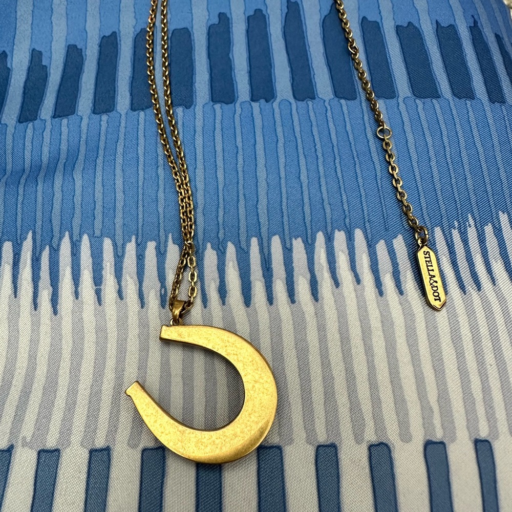 Stella & Dot Long Necklace with Pearl Horseshoe Pendant